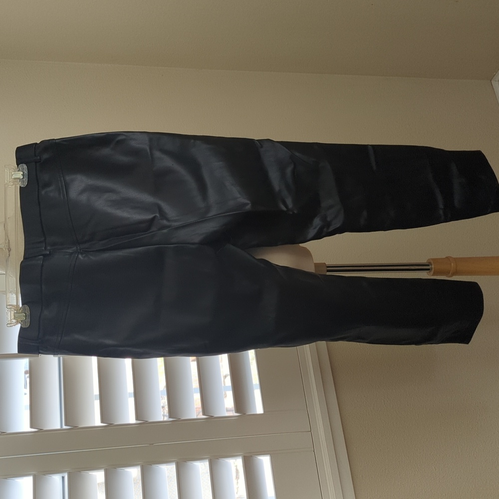 Pants - Picture 2 of 4